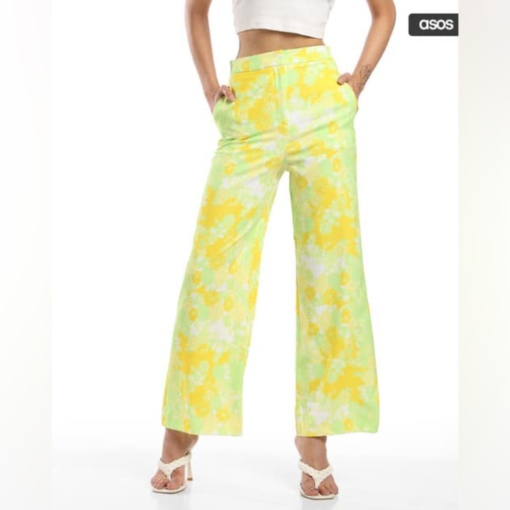 NWT Asos Design Hourglass Floral Trouser
